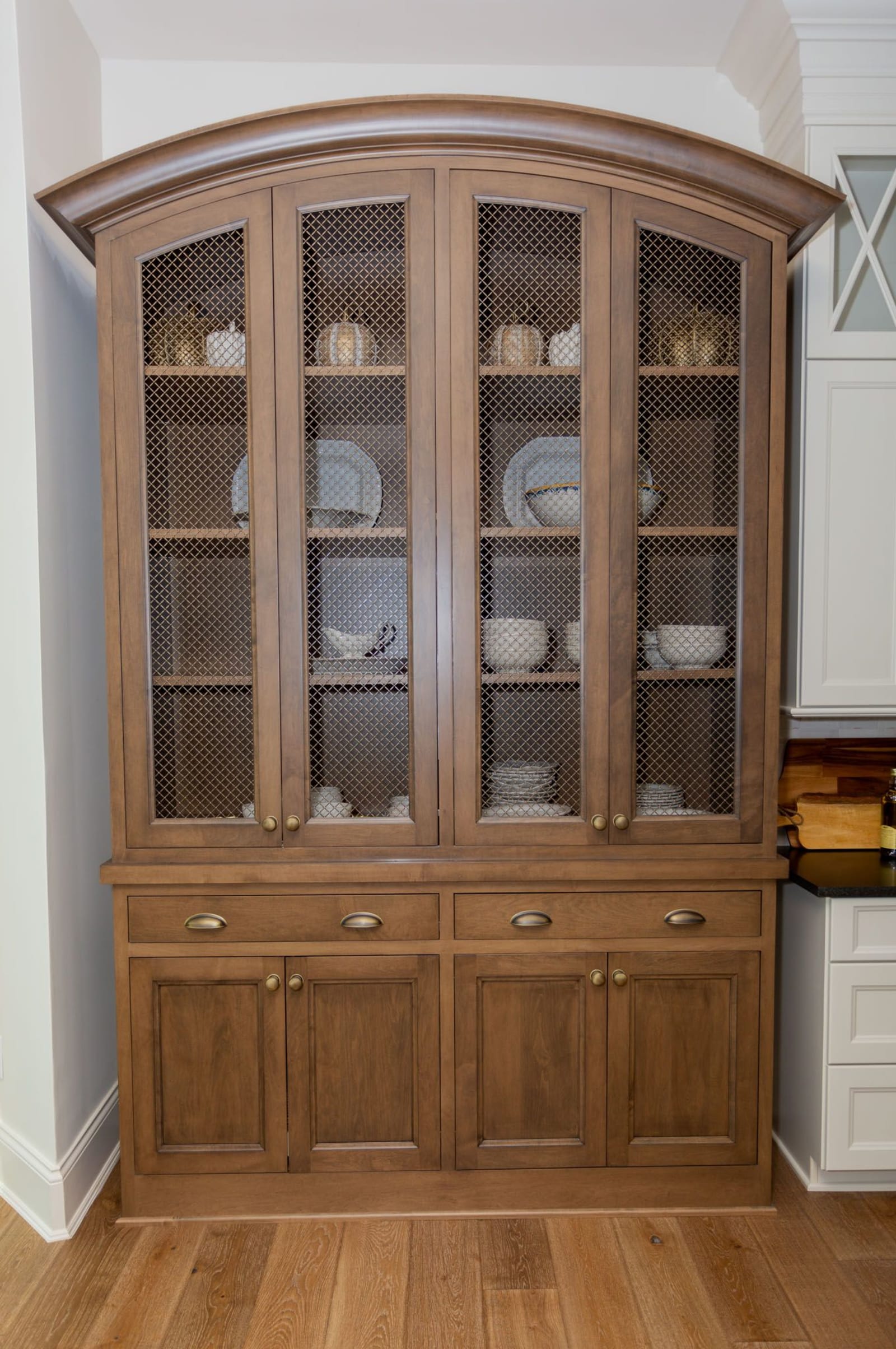 Detail of the closet drawers and shelf arrangement